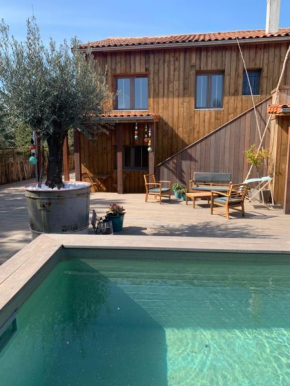 Cabane Oléron Piscine 5 Chambres